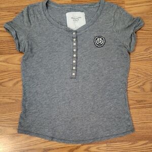 Abercrombie & Fitch Women's Gray Short Sleeve Tee